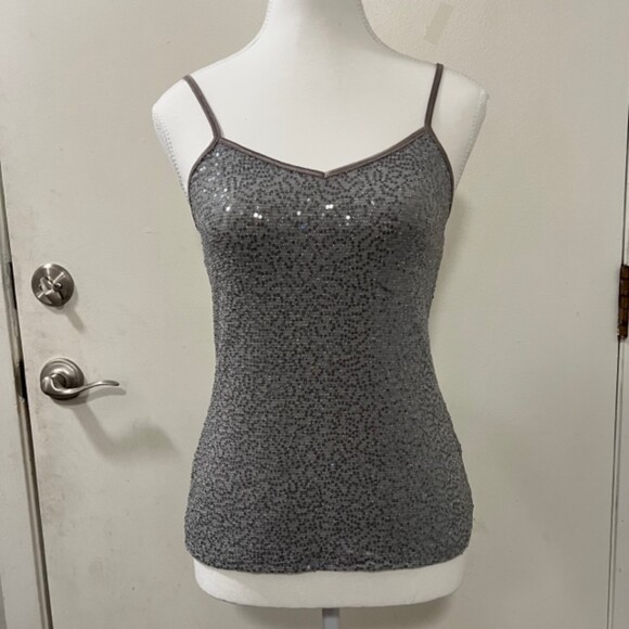 EXPRESS Gray Silver Sequins Spaghetti Strap Metallic Cami Tank Top Glitters SzXS - Picture 4 of 11